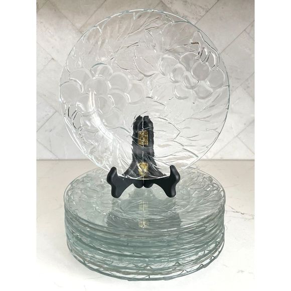 4 Vintage Clear Heavy Glass Embossed Plates Grape Leaf Design KIG Indonesia 7" - Picture 4 of 6